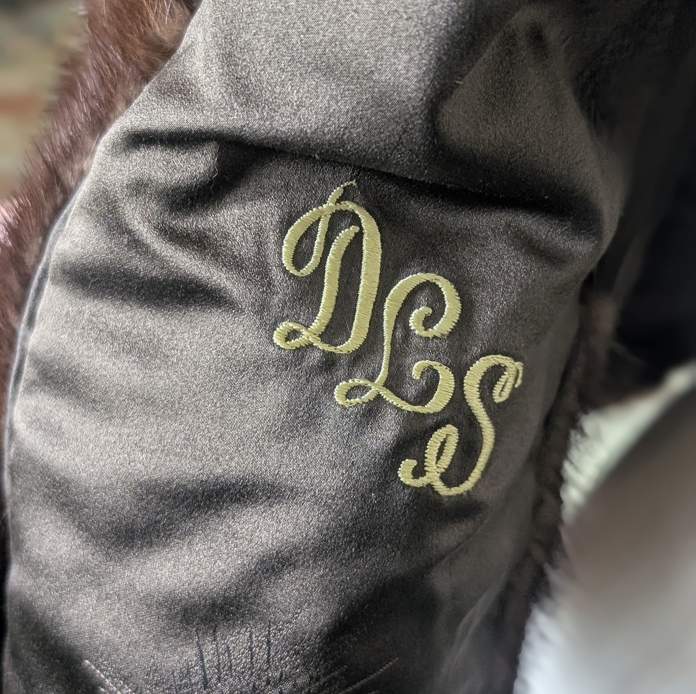 *SOLD* Vintage The Halle Bros. Co. Mink Fur Stole Wrap Boho Wedding - Picture 8 of 12
